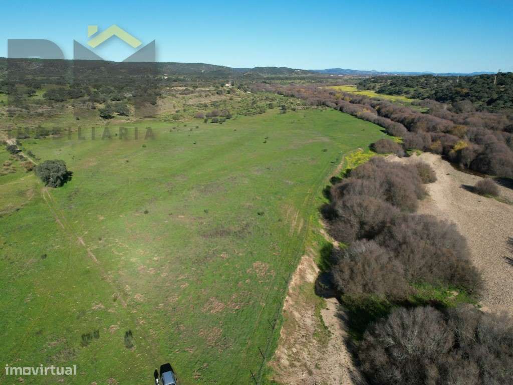 Propriedade com 16.6 hectares à beira do rio Ponsul - Grande imagem: 5/52