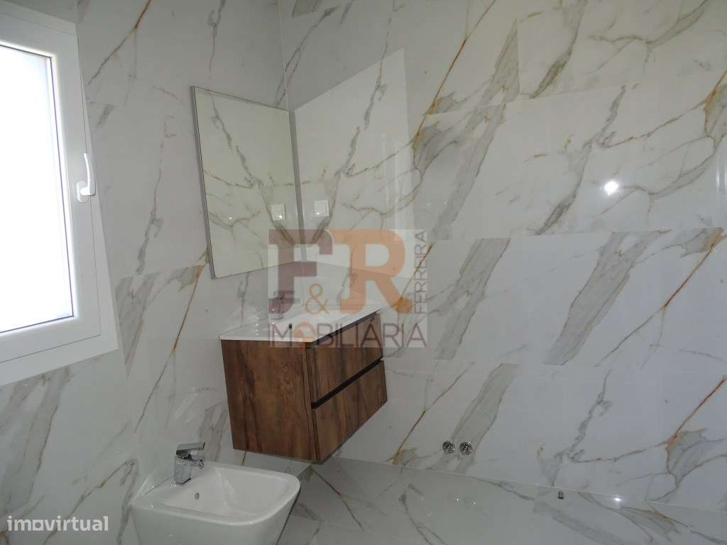 Moradia Duplex T3 Pinhal General ,Fernão Ferro-9