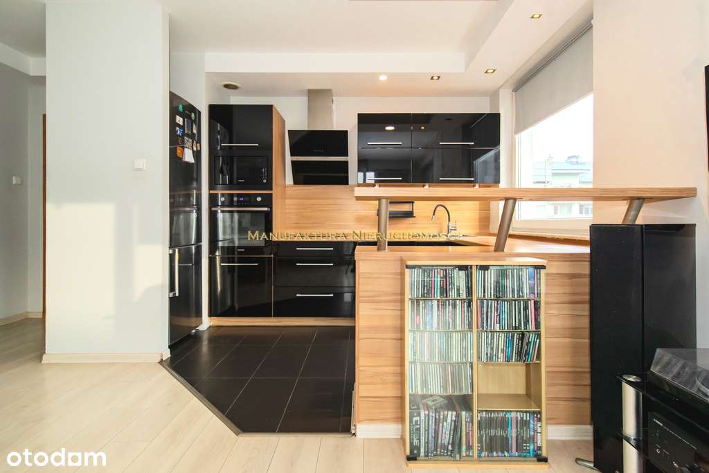 3 pokojowe mieszkanie z narożnym balkonem!-3