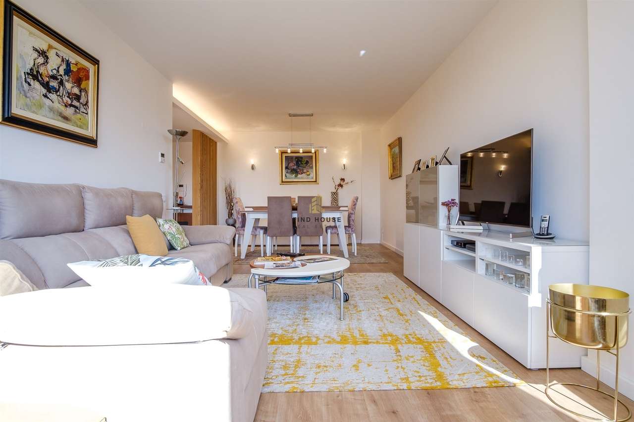 T2 com vista mar, garagem e arrecadação em Condomínio com piscina e ja-9