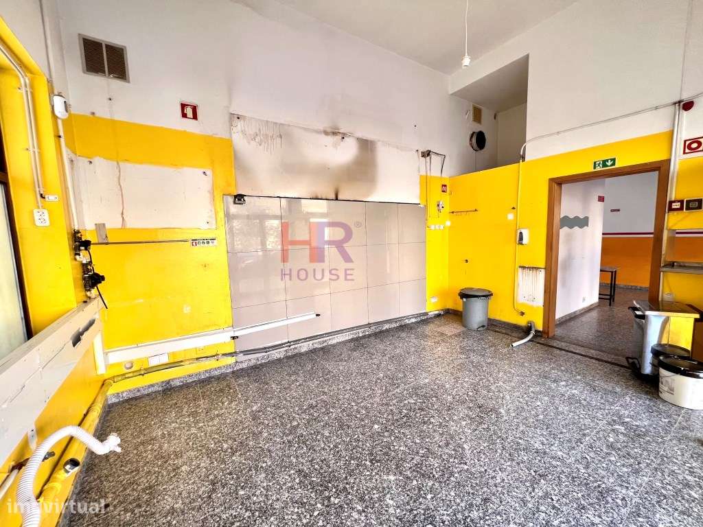 Vende-se duas lojas em Coimbra Vale das Flores. - Grande imagem: 5/11