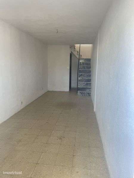 Garagem e MEZANINE  e WC - Grande imagem: 5/5