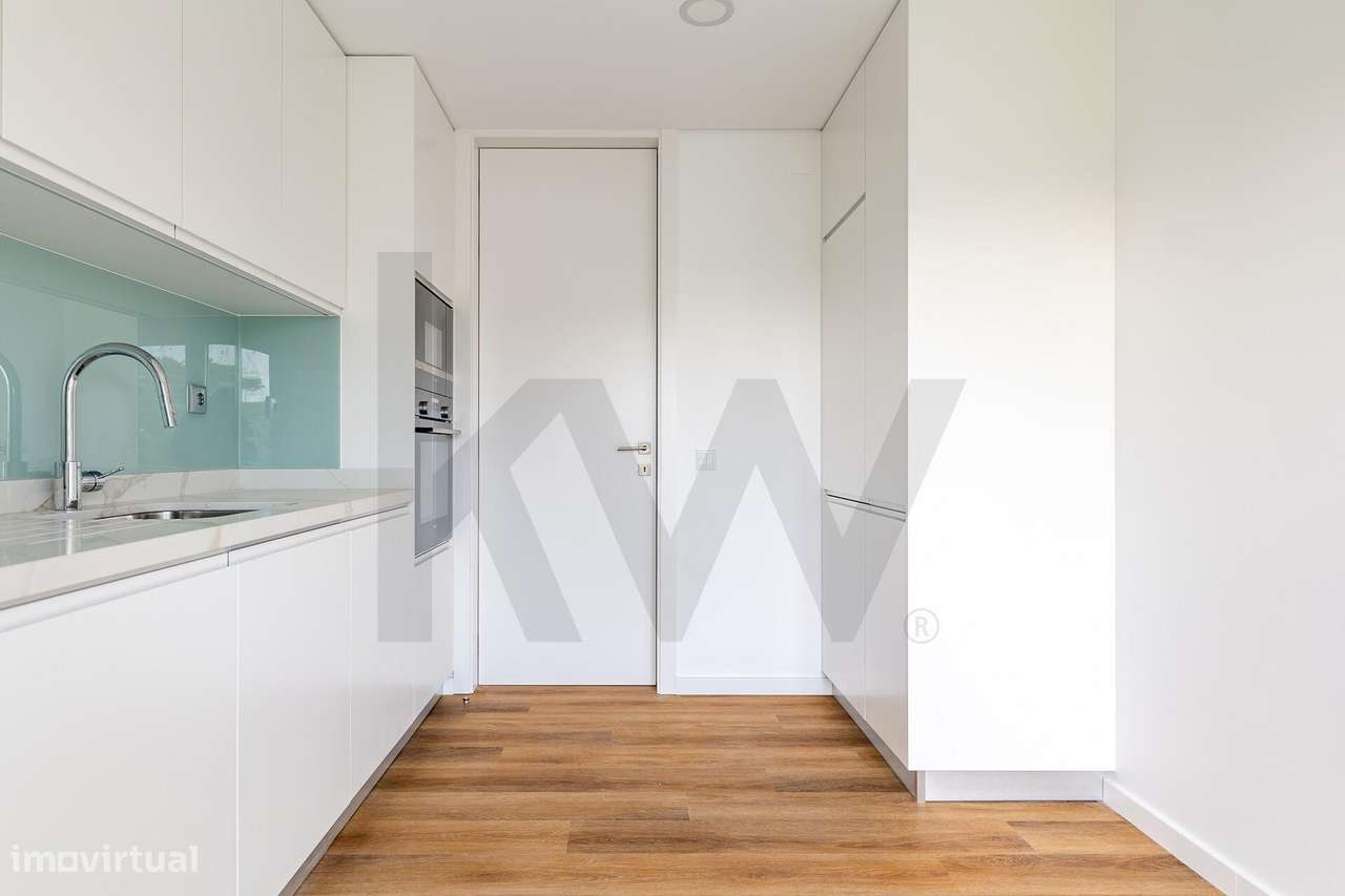 T2 Novo com Garagem e Arrecadação | Acabamentos de Luxo | Perto da Pra - Grande imagem: 5/44