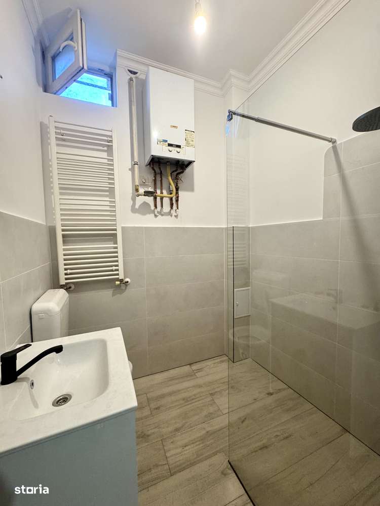 Vand apartament 2 camere, renovat, central-Turnul de Apa-7
