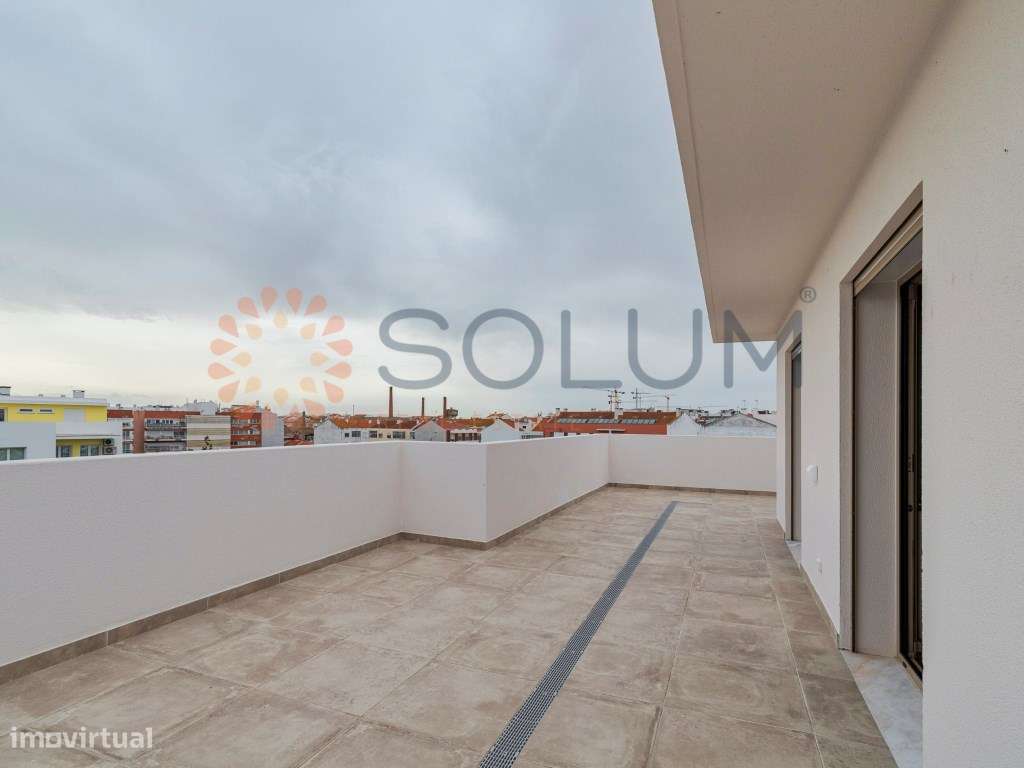 Apartamento Duplex T4 novo com grande Terraço - Montijo-12