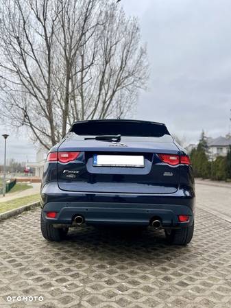 Jaguar F-Pace - 13