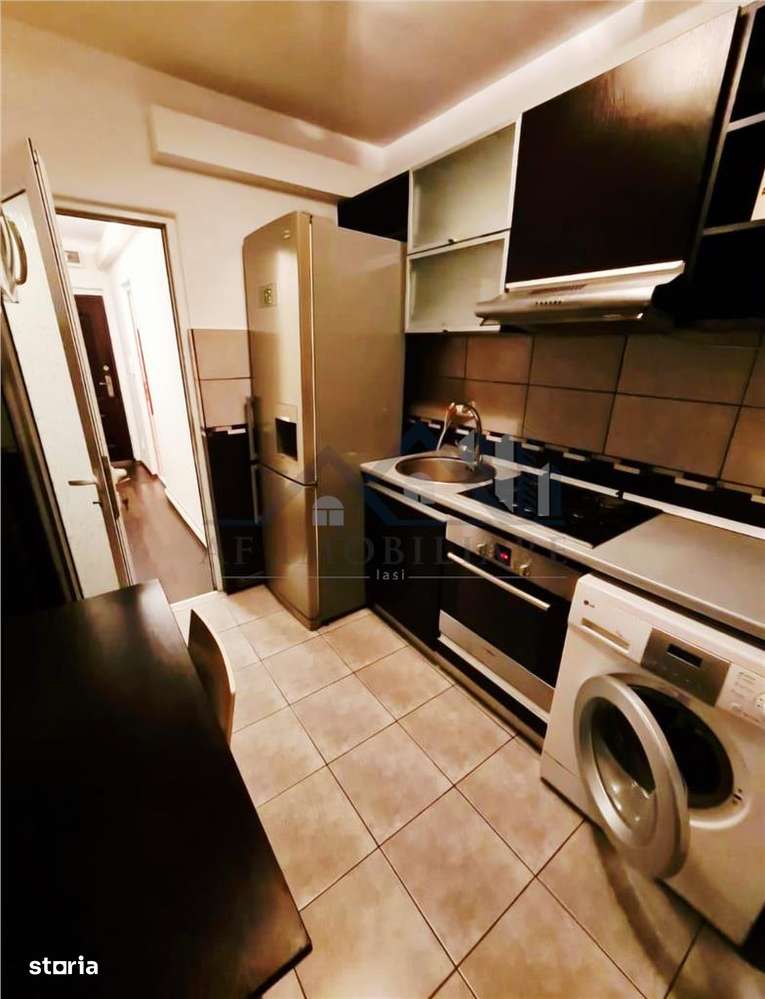 Apartament cu 2 camere de vanzare - Imagine principală: 3/7