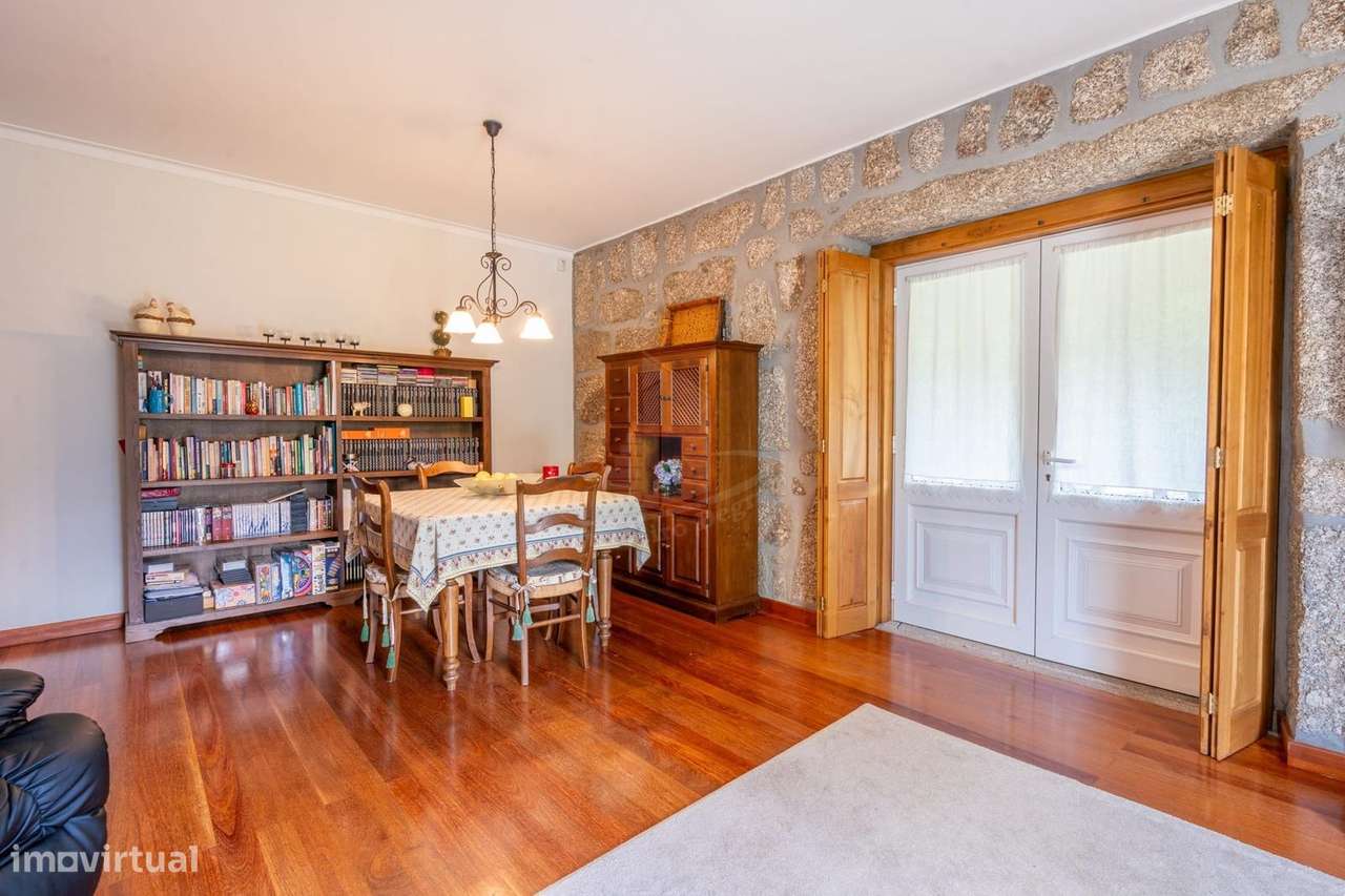 Quinta com Vinha Produtiva e Potencial Turístico junto ao Gerês-15