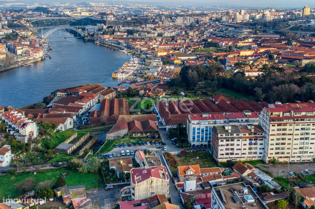 T2 + 1 em Vila Nova de Gaia com Garagem - Grande imagem: 2/27