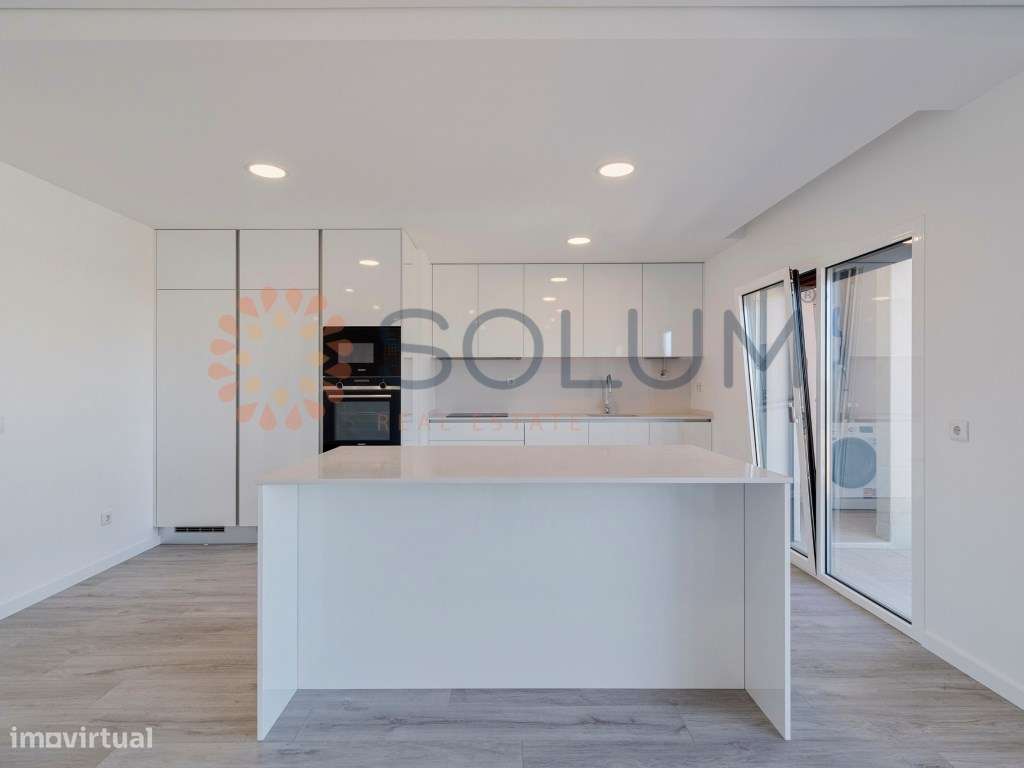 Duplex T5 novo com 3 suites - Montijo-8