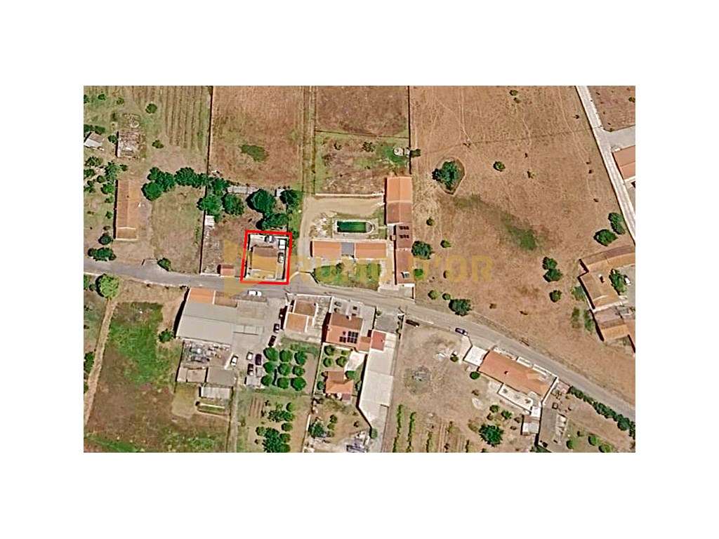 Moradia T2 Térrea em Carambancha, Carregado com 155 m² de Logradouro-32