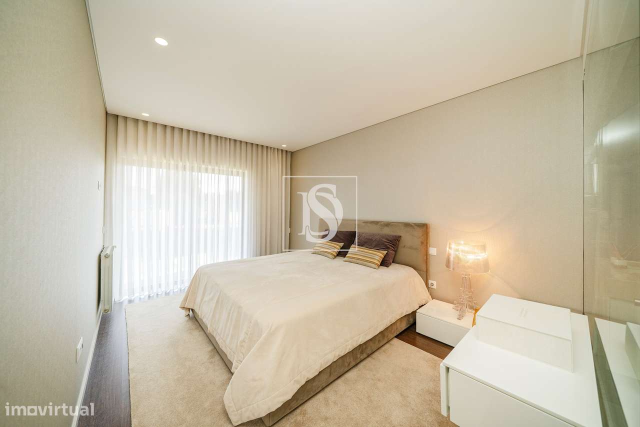 Apartamento T4 de Luxo, no Mira Rio 3, em Barcelinhos-33