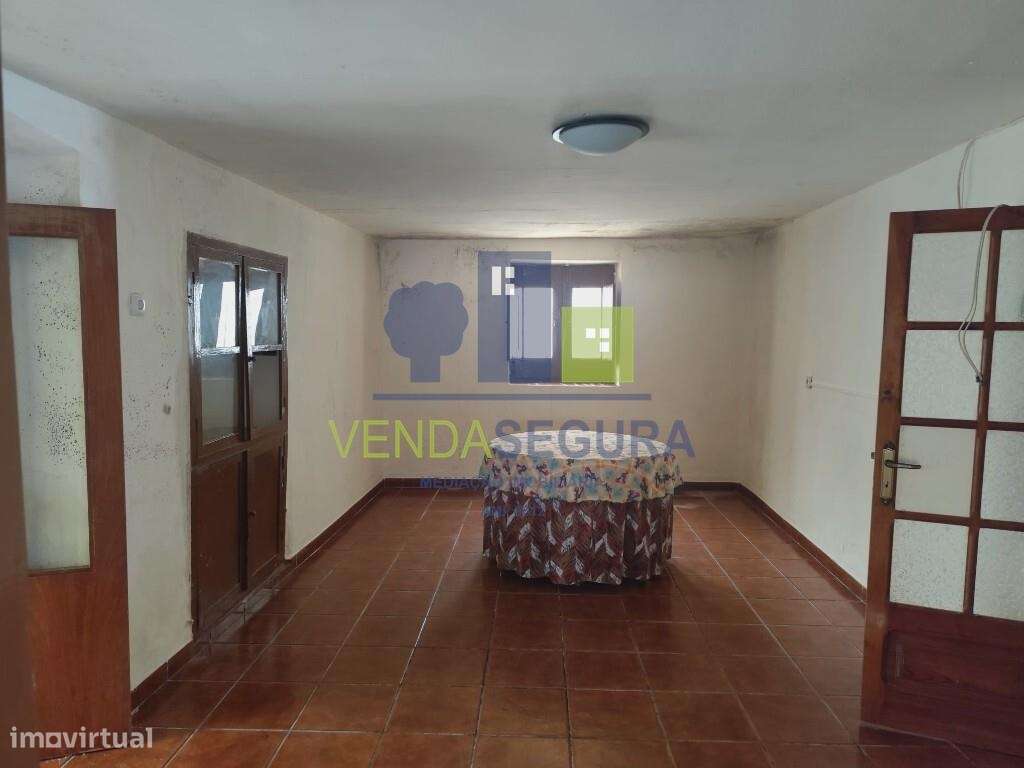 Casa térrea T4 com quintal | Granja-10