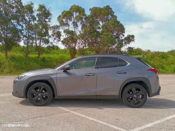 Lexus UX 250h Special Edition (LCA) - 3