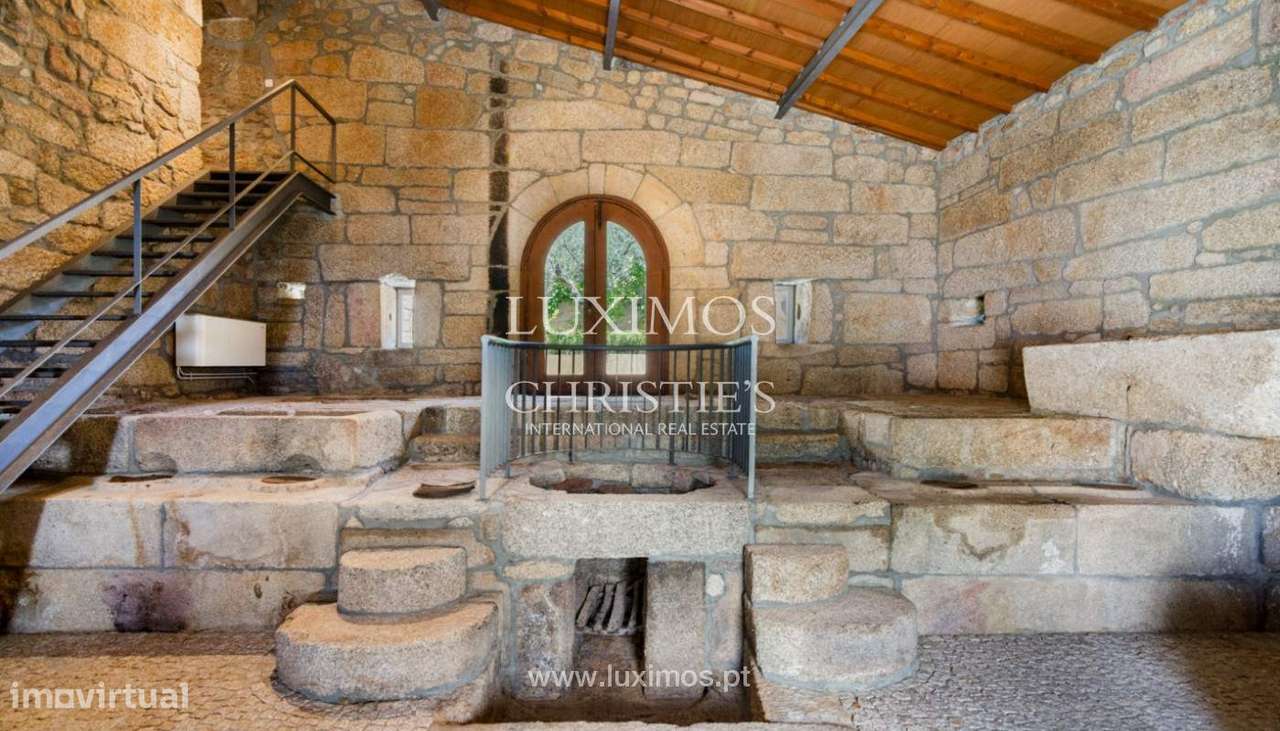 Venda: Propriedade secular com olival, capela, jardim e piscina, Miran-19