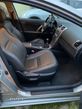 Toyota Avensis 2.0 D-4D Premium - 21