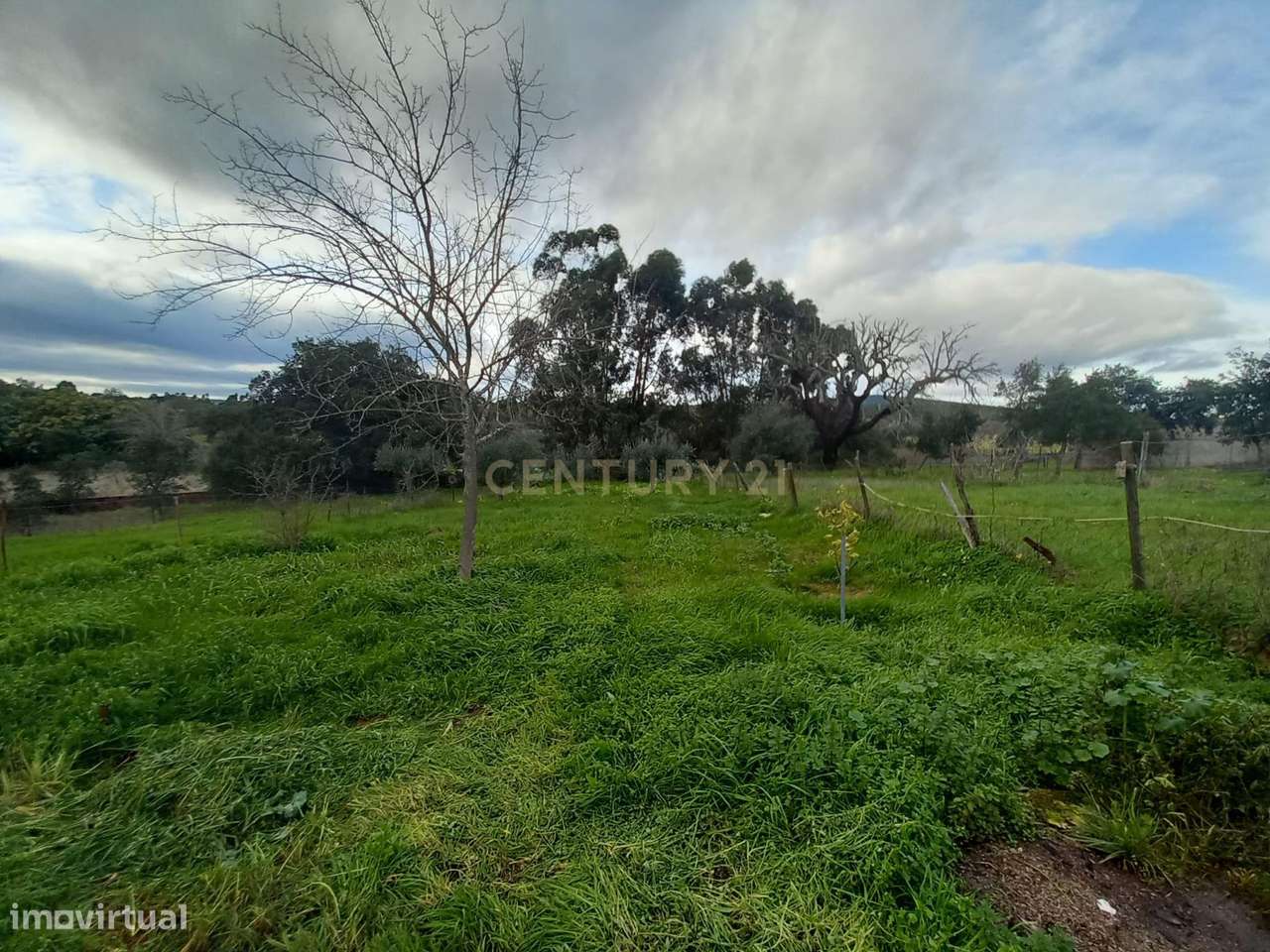 Moradia T2 com Vista Panorâmica em Localização Privilegiada-8