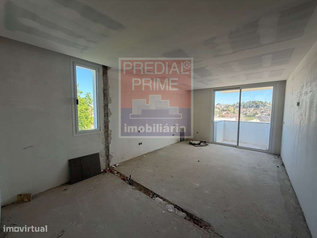 EXCELENTE APARTAMENTO T3 NO CENTRO DE OLIVEIRA DE AZEMEIS-13