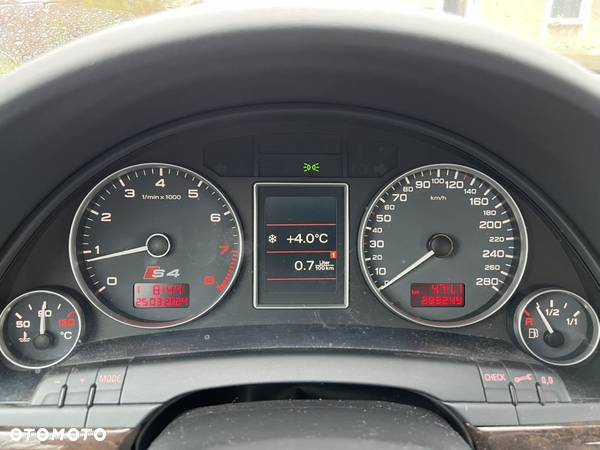 Audi S4 Avant 4.2 Quattro - 8