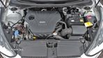 Hyundai Veloster 1.6 GDi DOHC - 16