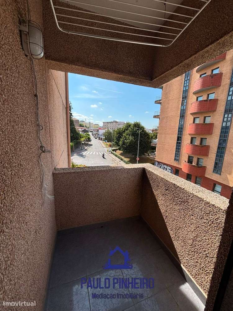 Apartamento T2 Totalmente Remodelado | Rio Tinto-22