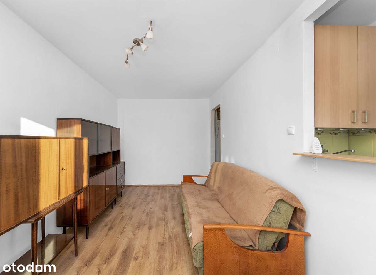 Okulickiego/Zakrzów, jasna, wyposażona kawalerka, szybkie wydanie!-1