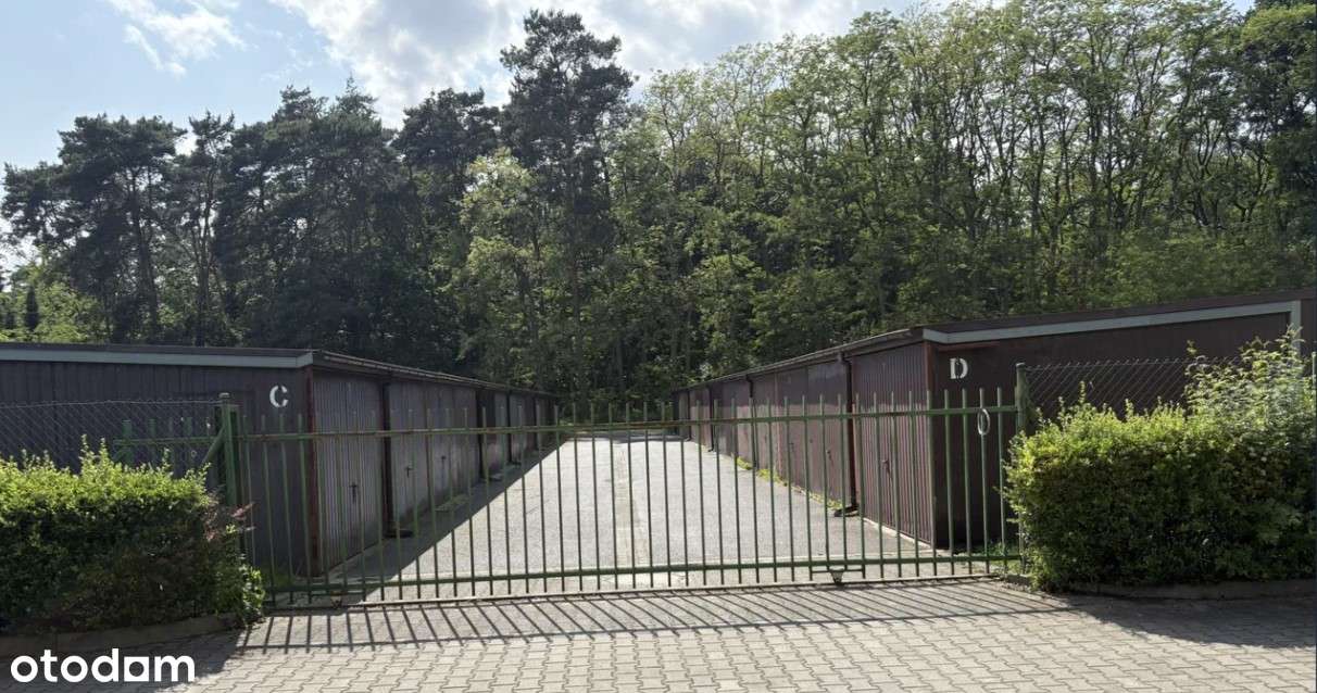 Garaż blaszany na sprzedaż – ul. Wróblewskiego, kompleks garaży