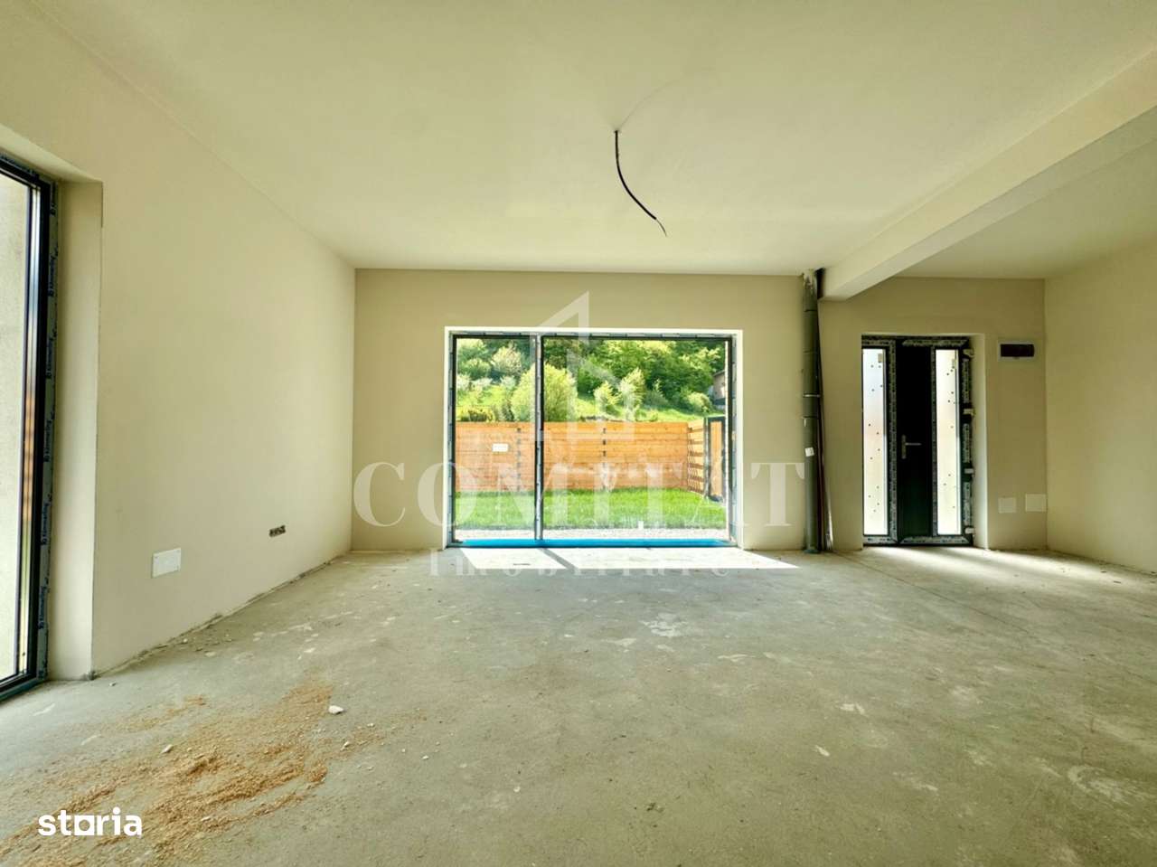 Casă de tip duplex | Stadiu semifinisat | Zona Parcului Poligon