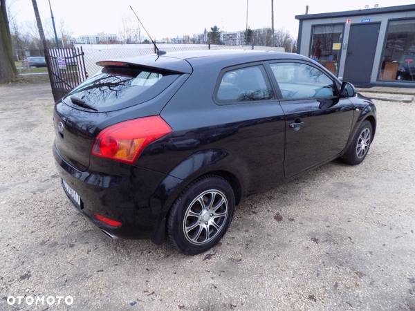 Kia Ceed - 3