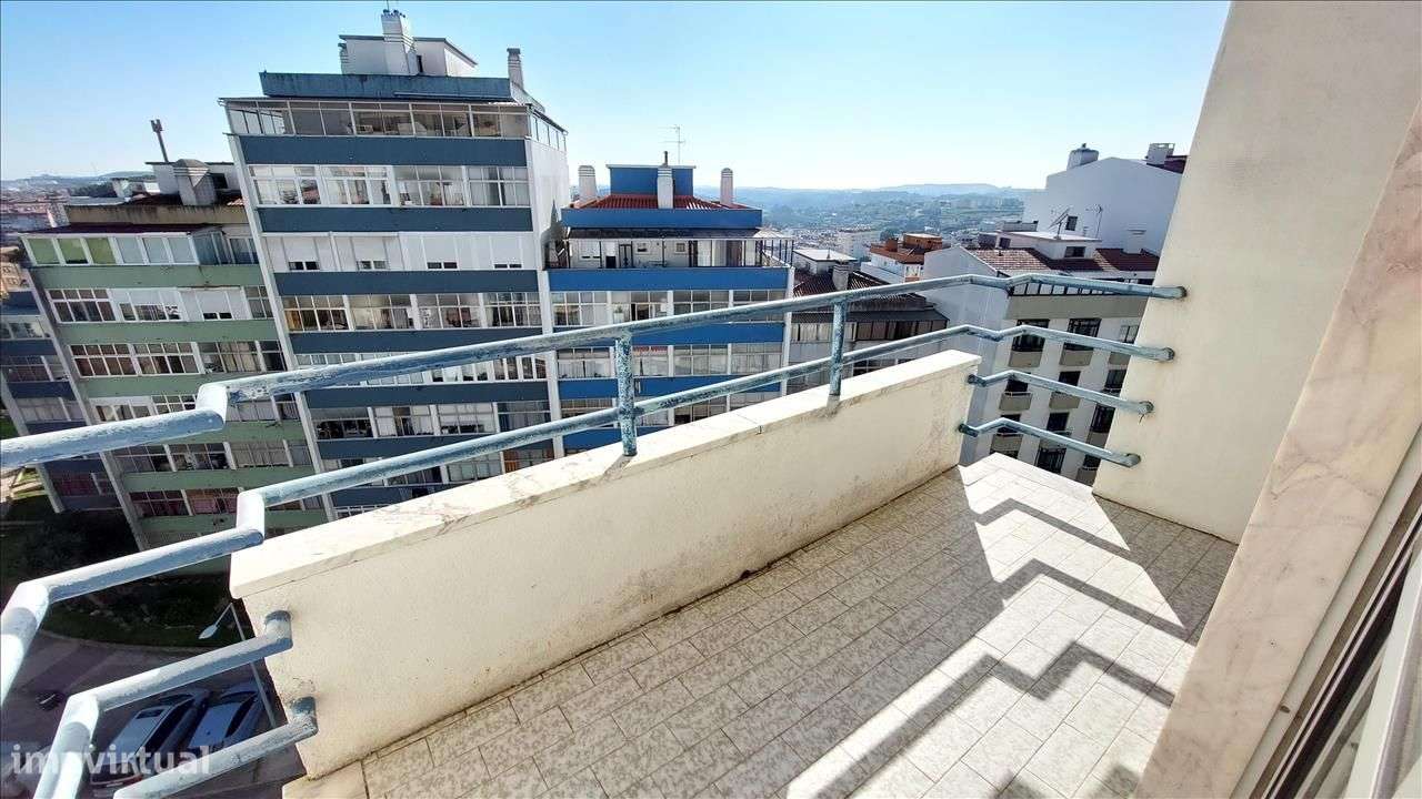 T2 com Varanda em Rio de Mouro - Grande imagem: 5/13