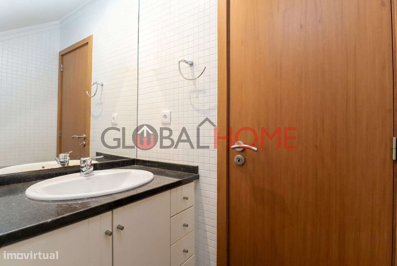 Duplex T2+1 com vista mar em Canidelo-20