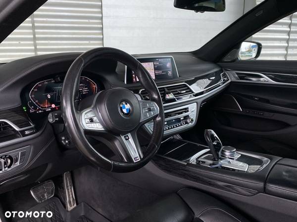 BMW Seria 7 740d xDrive mHEV sport - 9