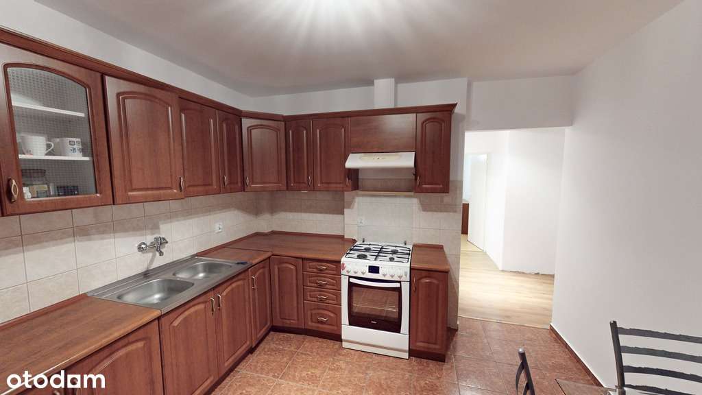 Przestronne 4 pokojowe mieszkanie z balkonem-5