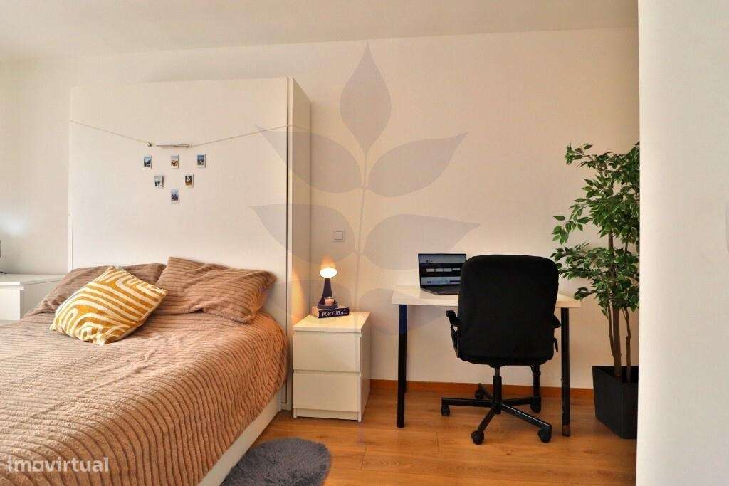 Apartamento T0 com terraço – mobilado e equipado | Braga-16