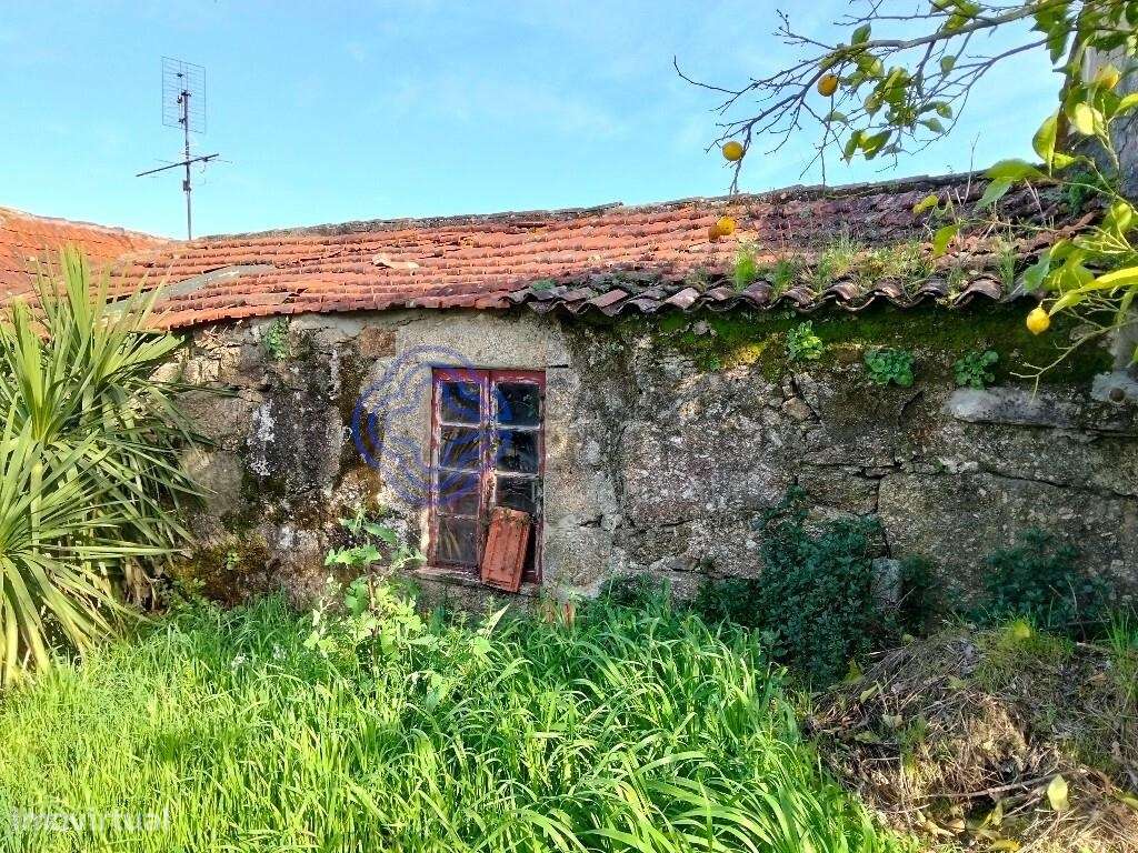 2 moradias para recuperar Zona ARU - Grande imagem: 3/51