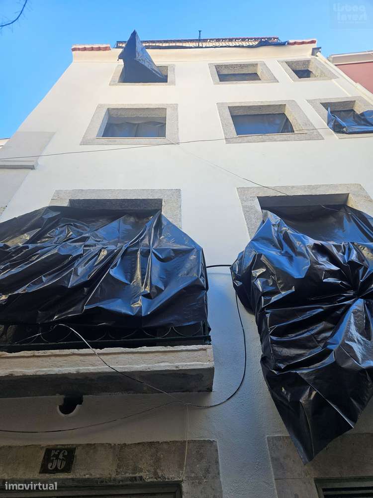 Vendo T2 para remodelação em predio totalmente remodelado - Grande imagem: 3/41