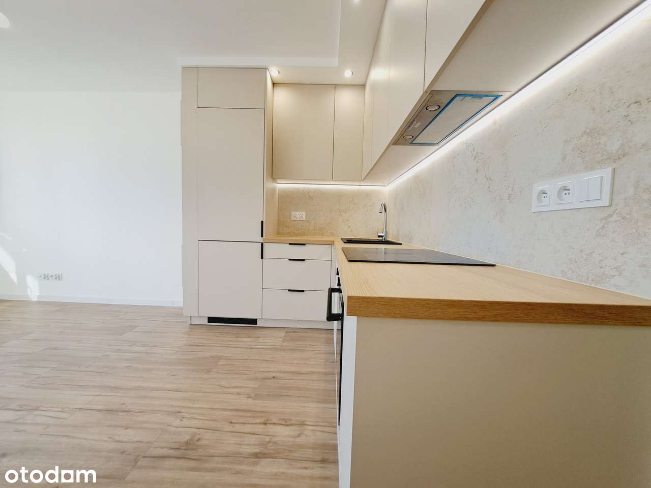 Mieszkanie 3 pokojowe po generalnym remoncie-14