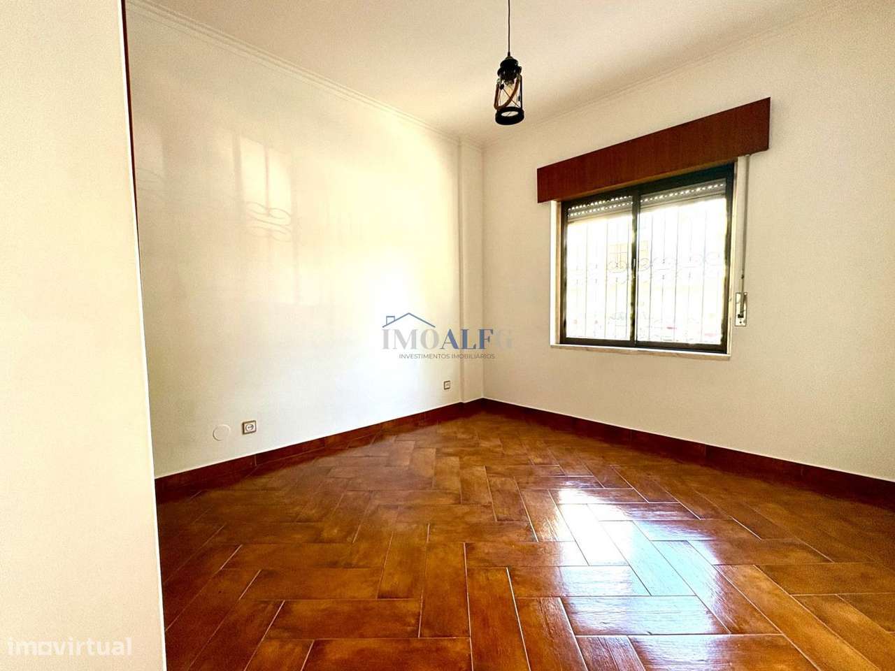 Apartamento T2 na Arrentela- Seixal, junto a transportes-11