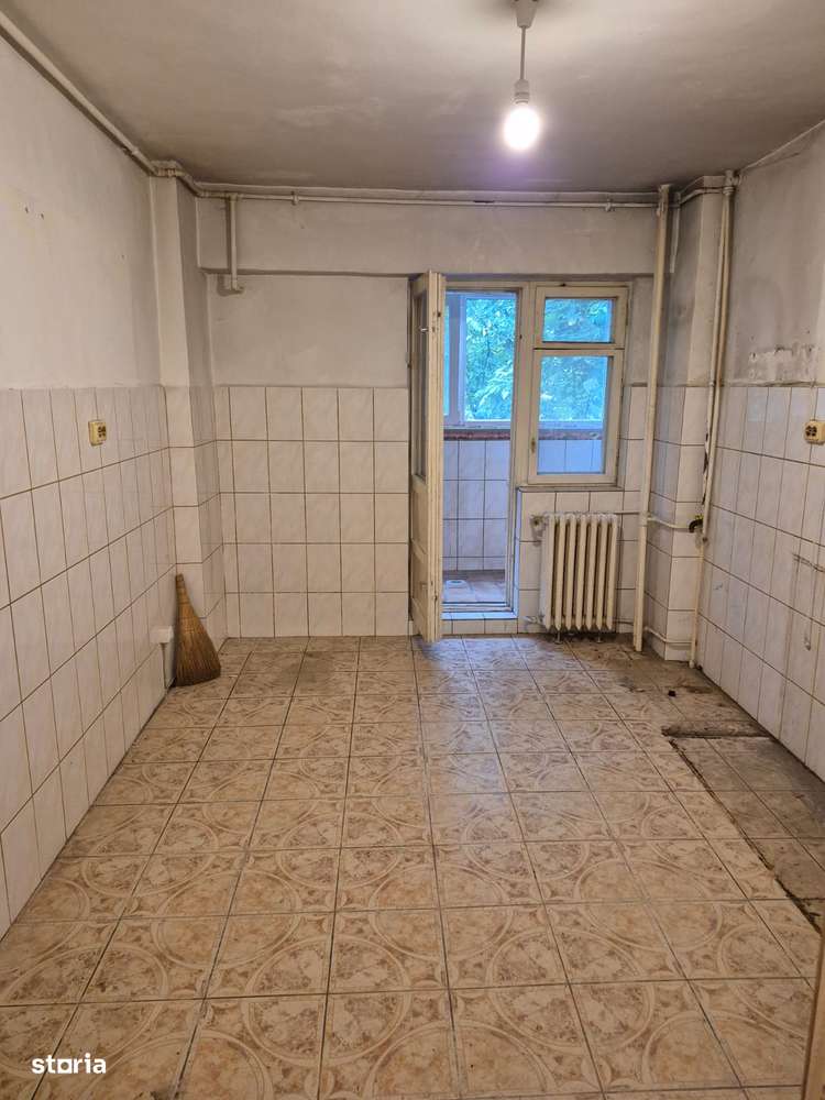 Militari-Pacii, Zona Turbomecanica, vanzare 3 camere etaj 1