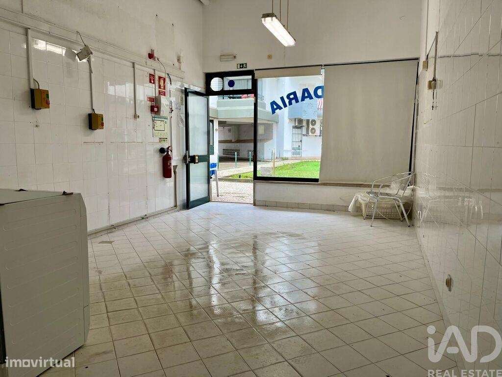 Loja / Estabelecimento Comercial em Quarteira de 25,00 m2 - Grande imagem: 3/30