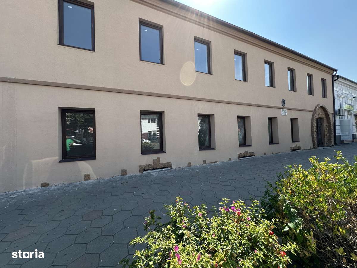 Spațiu comercial 300mp de închiriat, locație centrală - Imagine principală: 3/17