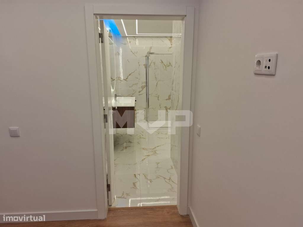 Apartamento T2 em Quarteira-10