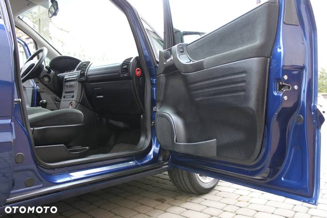 Opel Zafira 1.8 16V Elegance - 18
