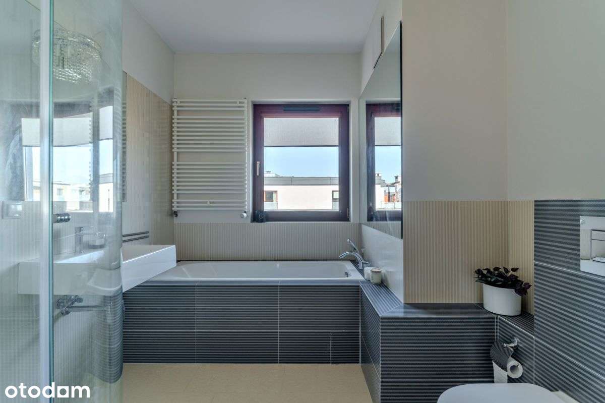 Ostatnie piętro,rodzinny penthouse z dużym tarasem-16