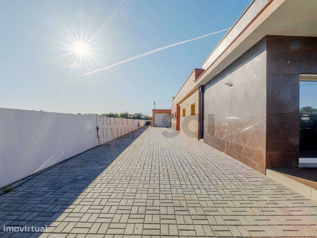 Moradia Térrea T3+1 NOVA com garagem em Alhos Vedros-37