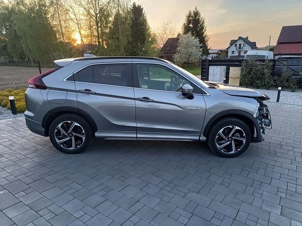 Mitsubishi Eclipse Cross 2.4 PHEV Instyle Plus 2022