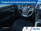 Opel Insignia - 8