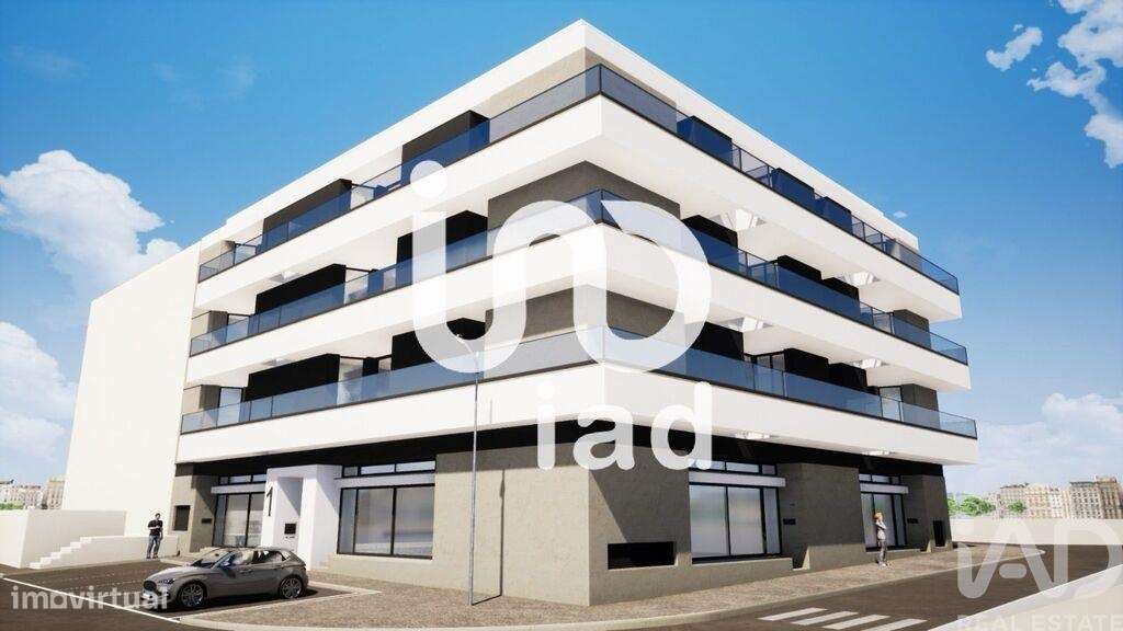 Apartamento T1 em Quelfes de 74,00 m2 - Grande imagem: 1/2