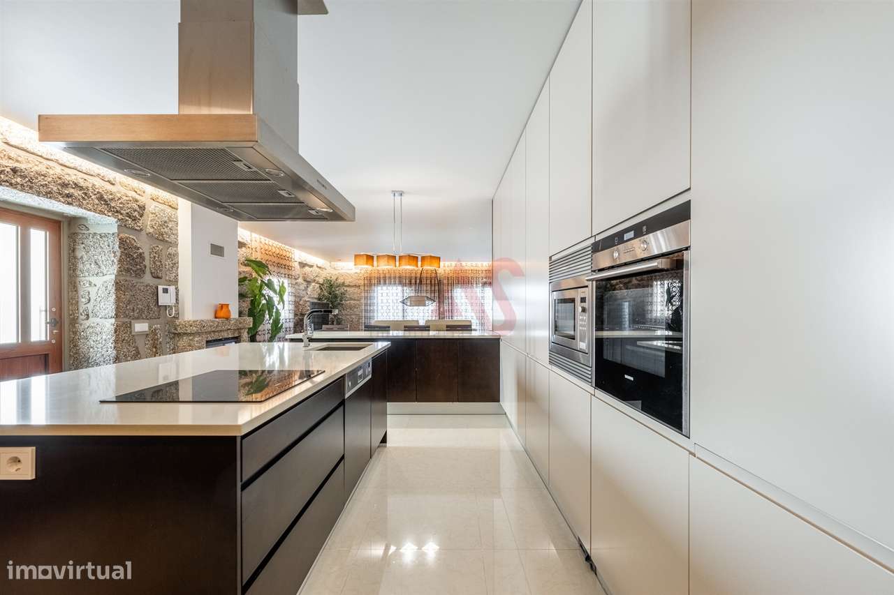 Moradia T4 de Luxo em Souto, Guimarães - Grande imagem: 4/60