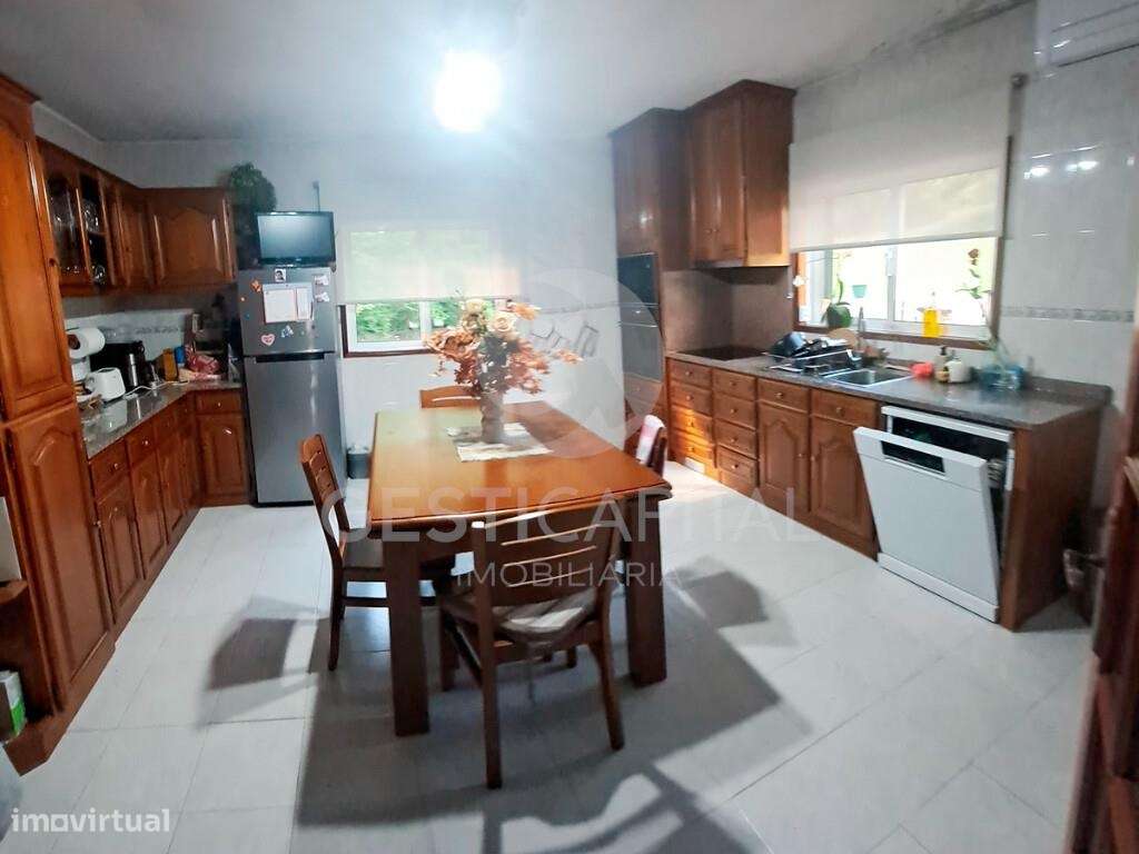 Moradia T3 com terreno em Várzea de Ovelha, Marco de Canaveses-5